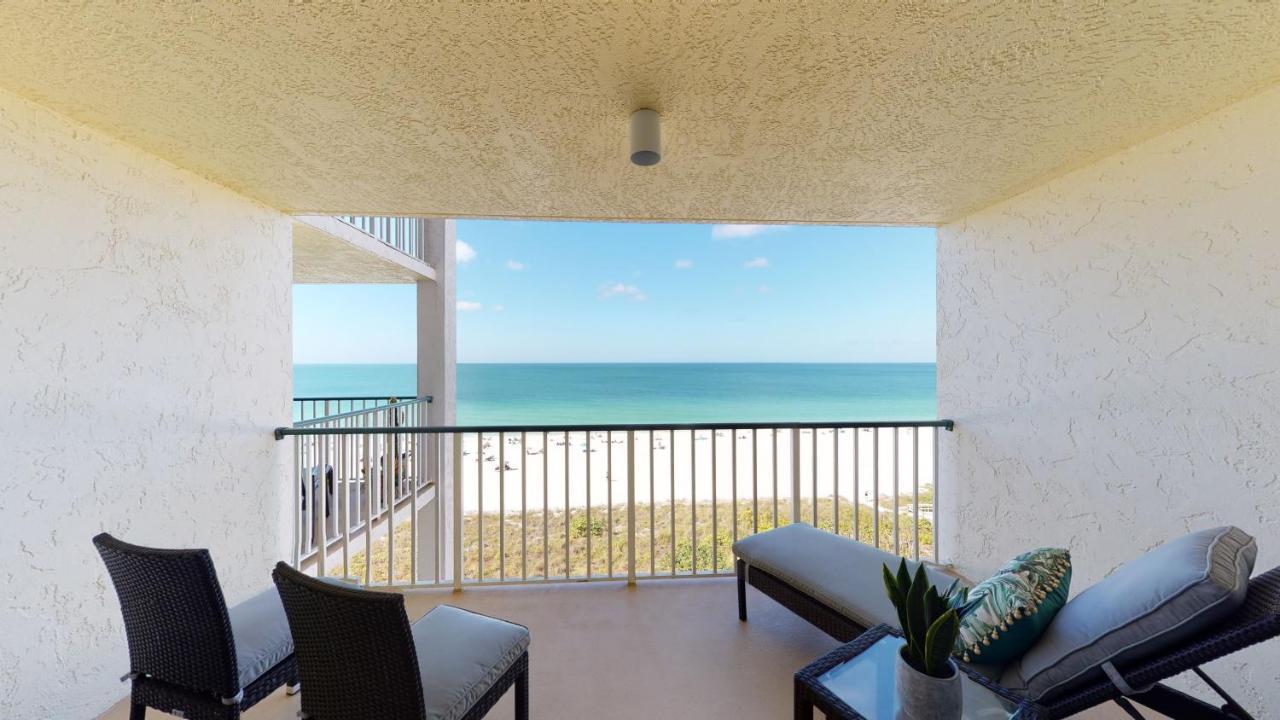 Totally Renovated Beachfront Condo At Apollo! Marco Island Exterior photo